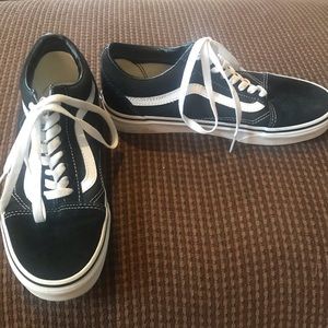 Vans in black and white, barely worn. Size 8.